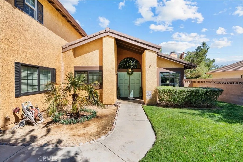 3115 Glad Way