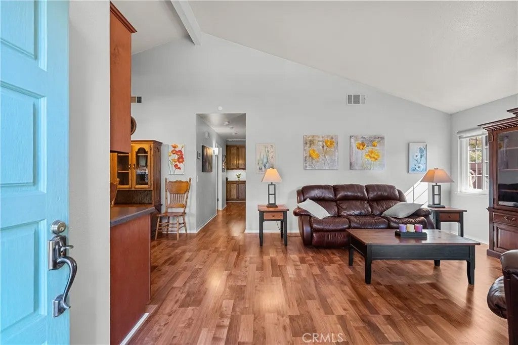 3115 Glad Way
