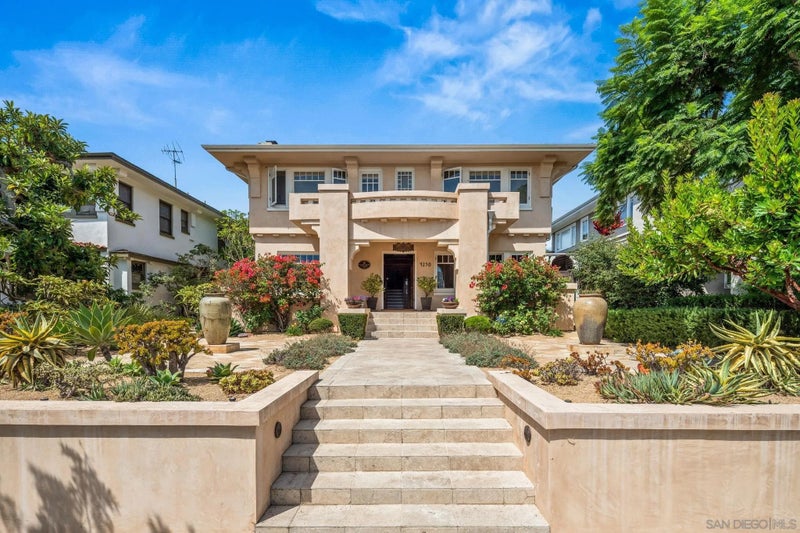 4250 Arguello Street