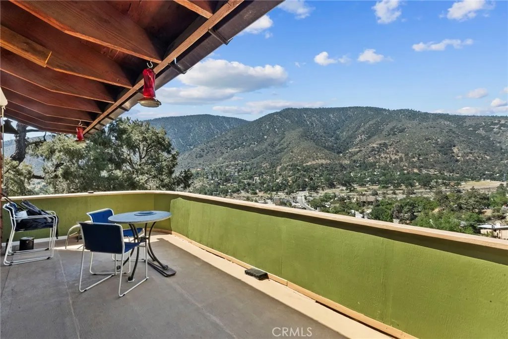 3520 Santa Clara