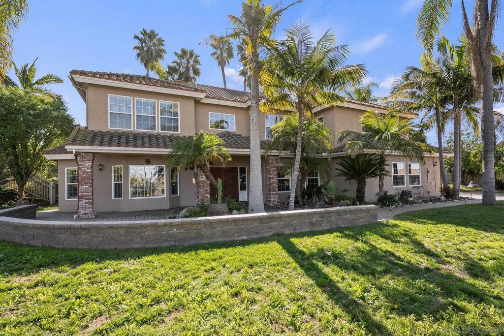 Photo of 1180 Academy Ln, Vista, CA 92081 (MLS # 260001449)