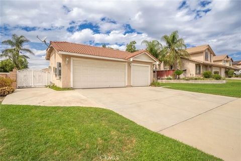 Tiny photo for 3338 N Silver Berry Drive, Rialto, CA 92377 (MLS # CV25254762)