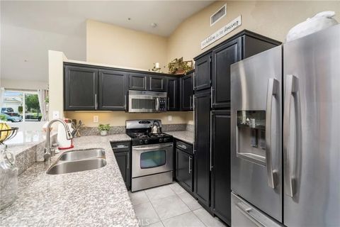 Tiny photo for 3338 N Silver Berry Drive, Rialto, CA 92377 (MLS # CV25254762)