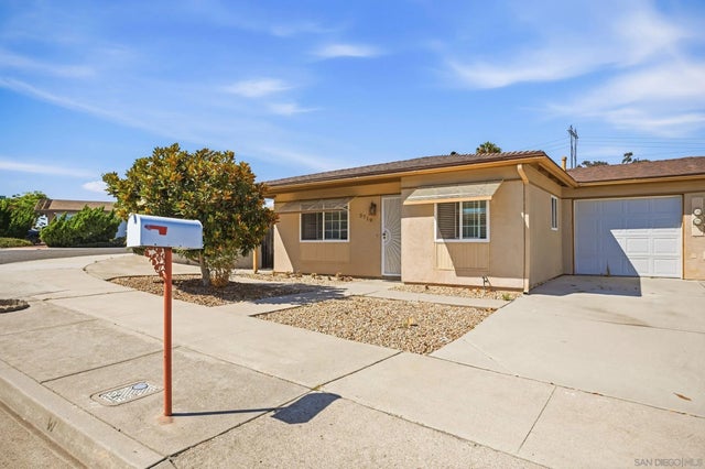 3719 Mira Pacific Dr, Oceanside