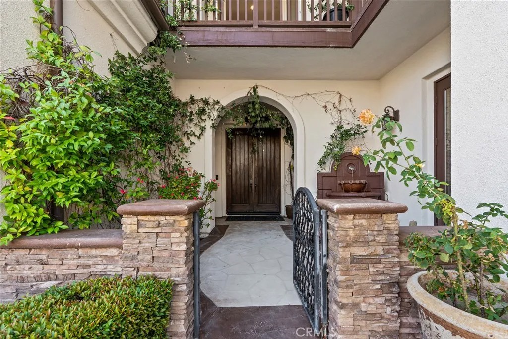 3 Hubbard Way