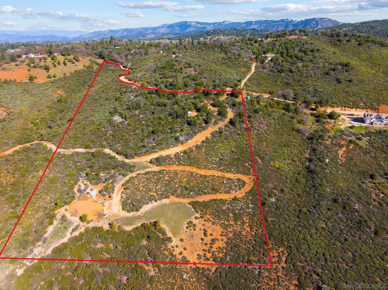 2106 Coulter Lane 09393