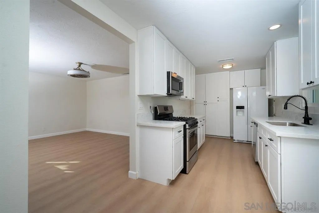 2398 San Bernardo Ave