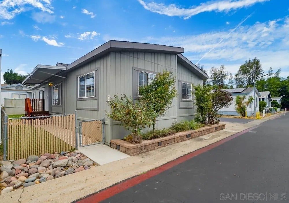 13655 Highway 8 Business SPC 94