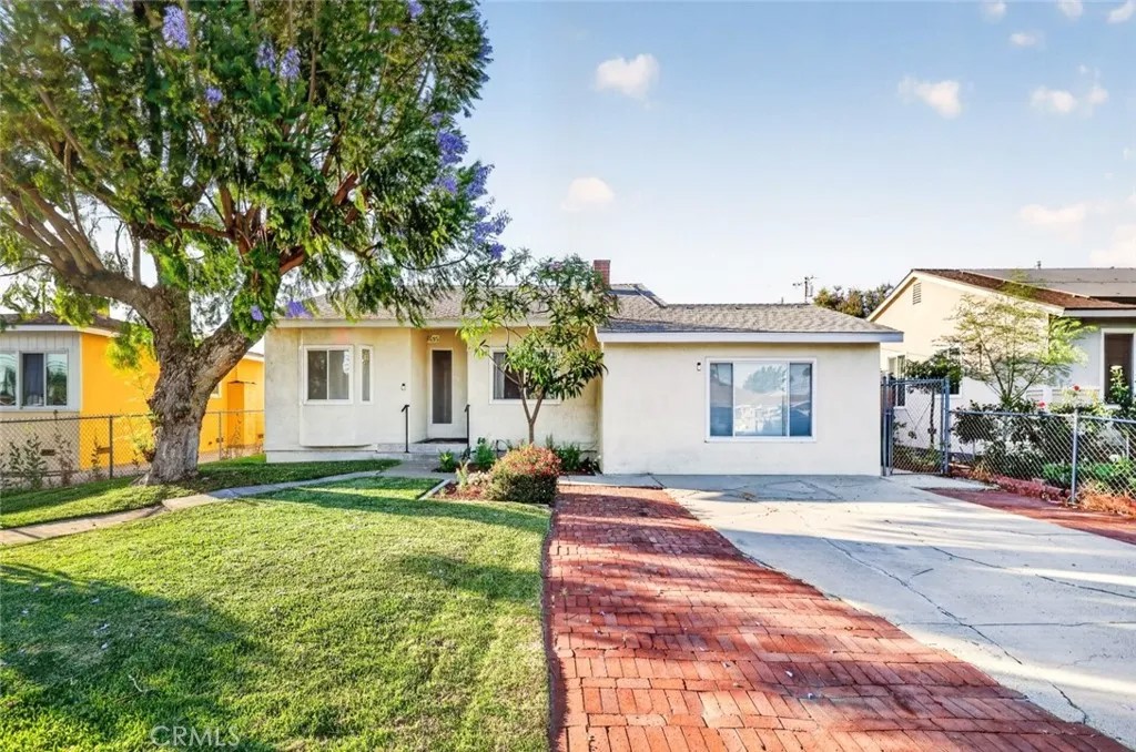 1695 James Place