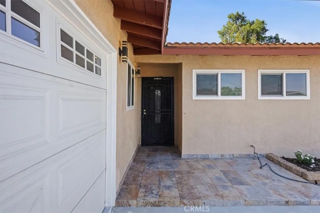 10112 Traylor Way