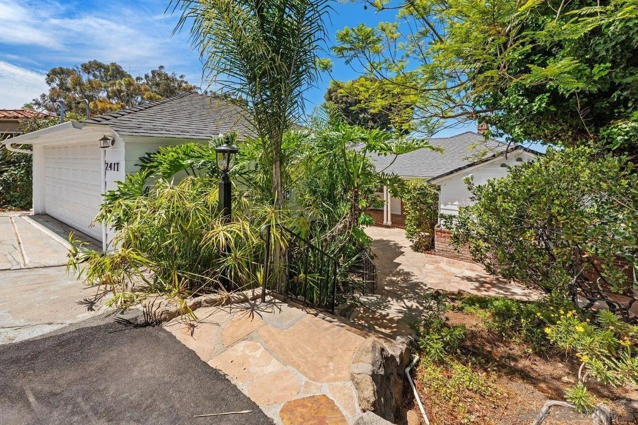 2417 Arista Ct