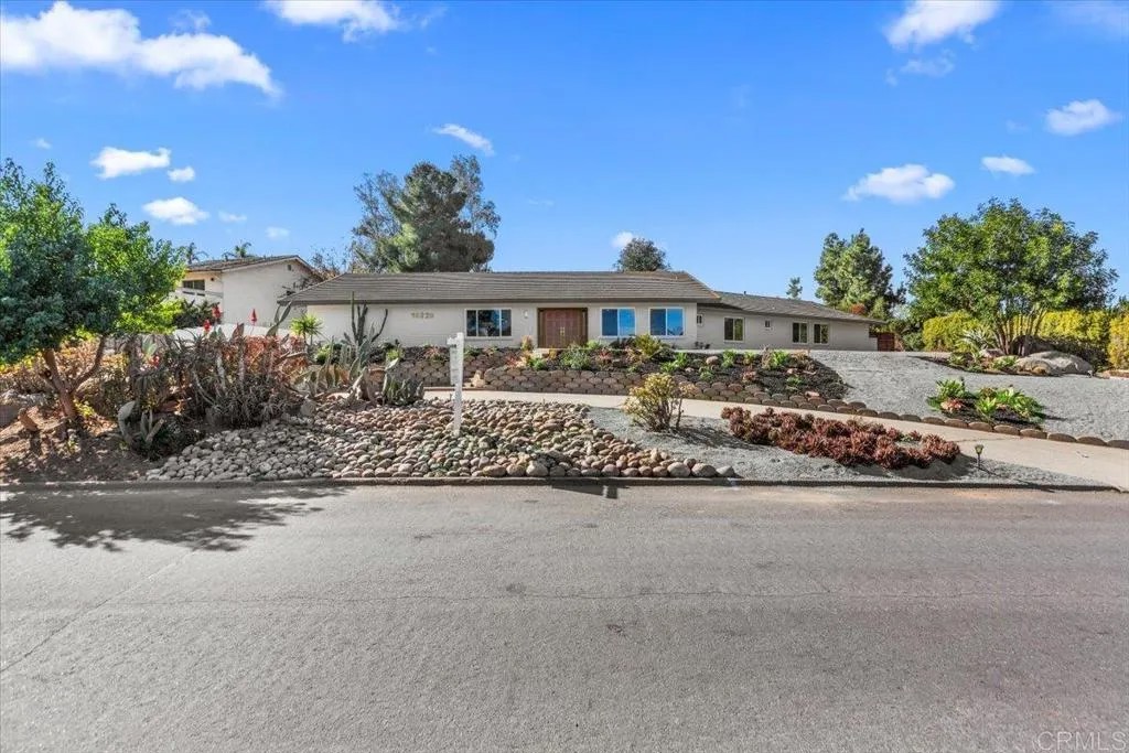 16220 Del Norte