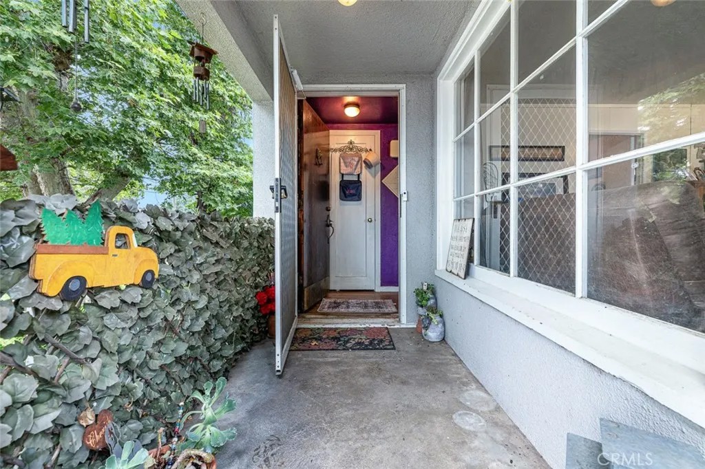 748 N East