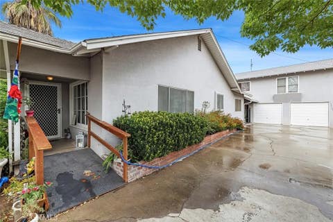 Photo of 748 N East AVE, Reedley, CA 93654 (MLS # FR26125901)