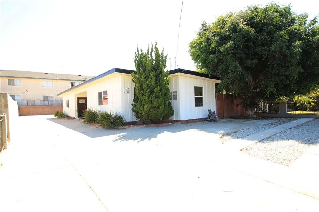 3246 W 135th Street