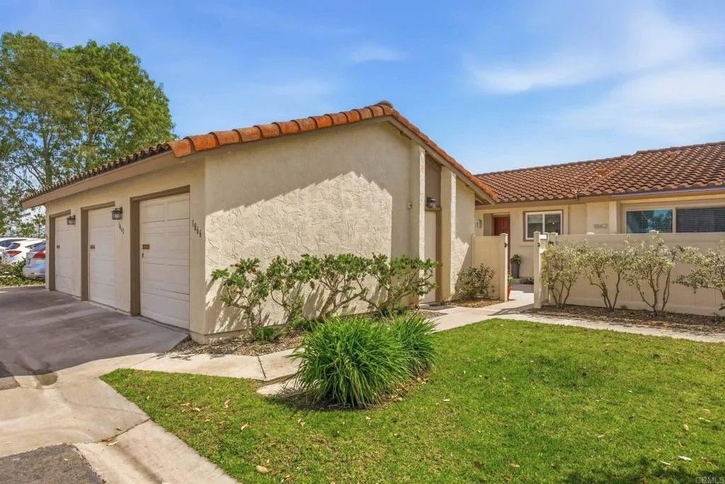 Photo of 1862 Pleasantdale Lane, Encinitas, CA 92024 (MLS # NDP2602787)