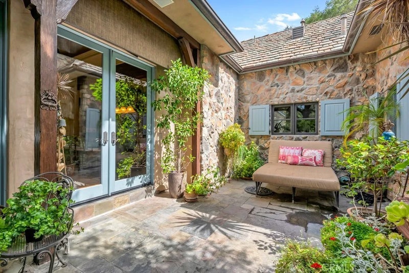 3439 Dorothy Road