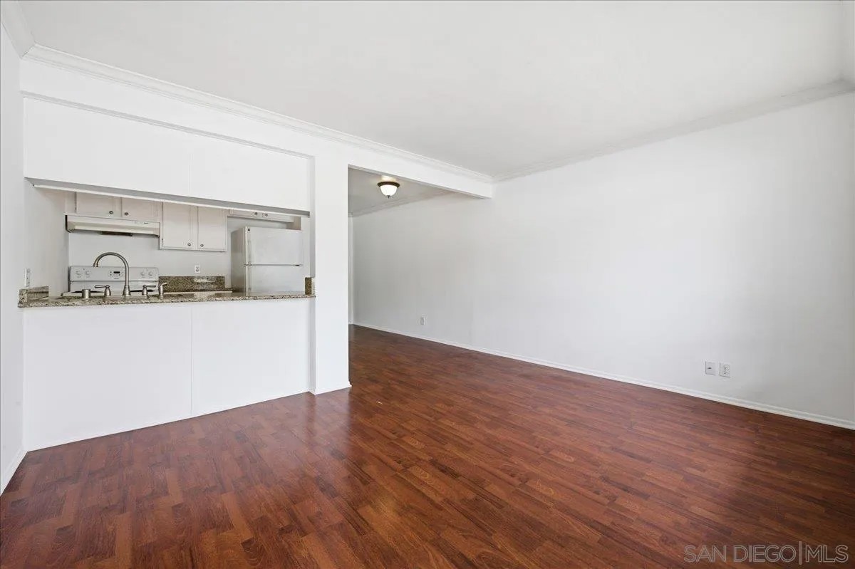 615 Vine Steet 26
