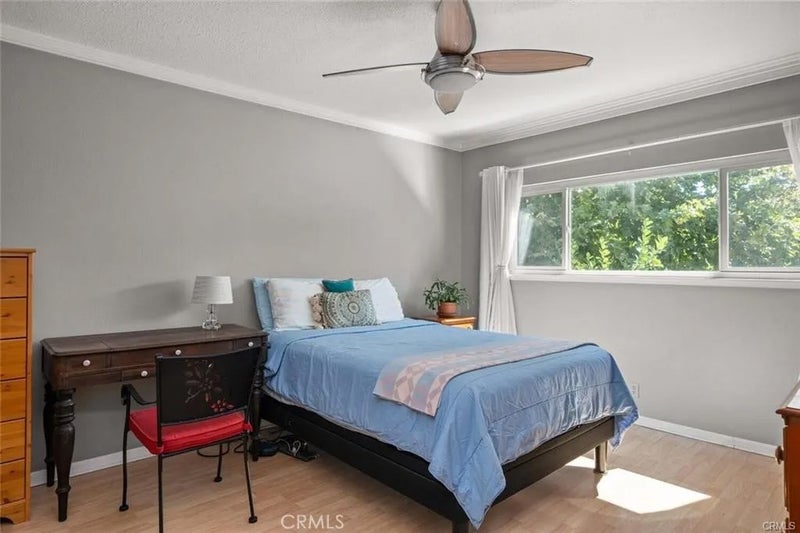 30 Plaza Way 7