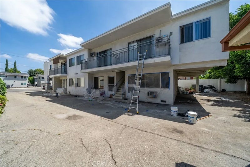 14716 Magnolia Boulevard
