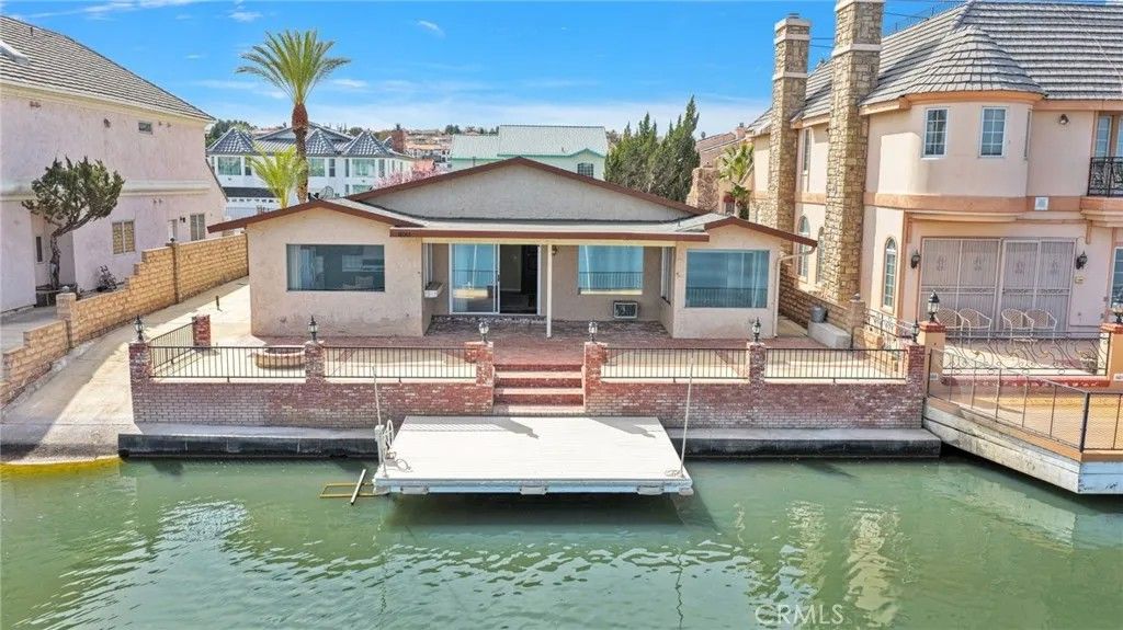 Photo of 18063 Mariner Drive, Victorville, CA 92395 (MLS # CV26063767)