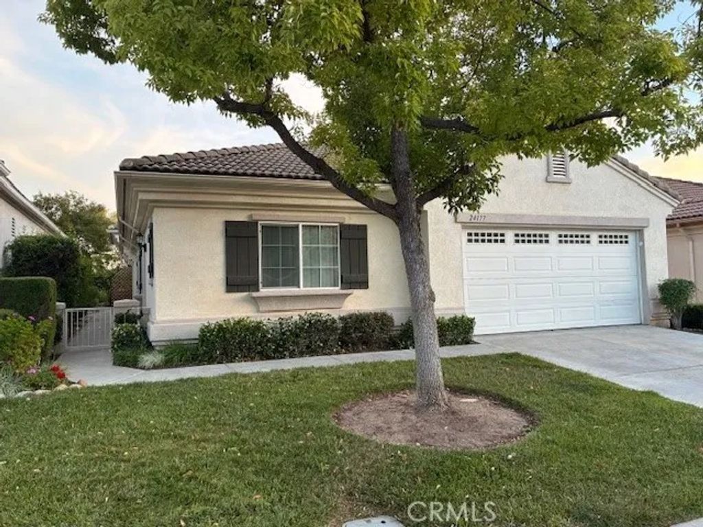Photo of 24177 Calle Artino, Murrieta, CA 92562 (MLS # SW26093022)