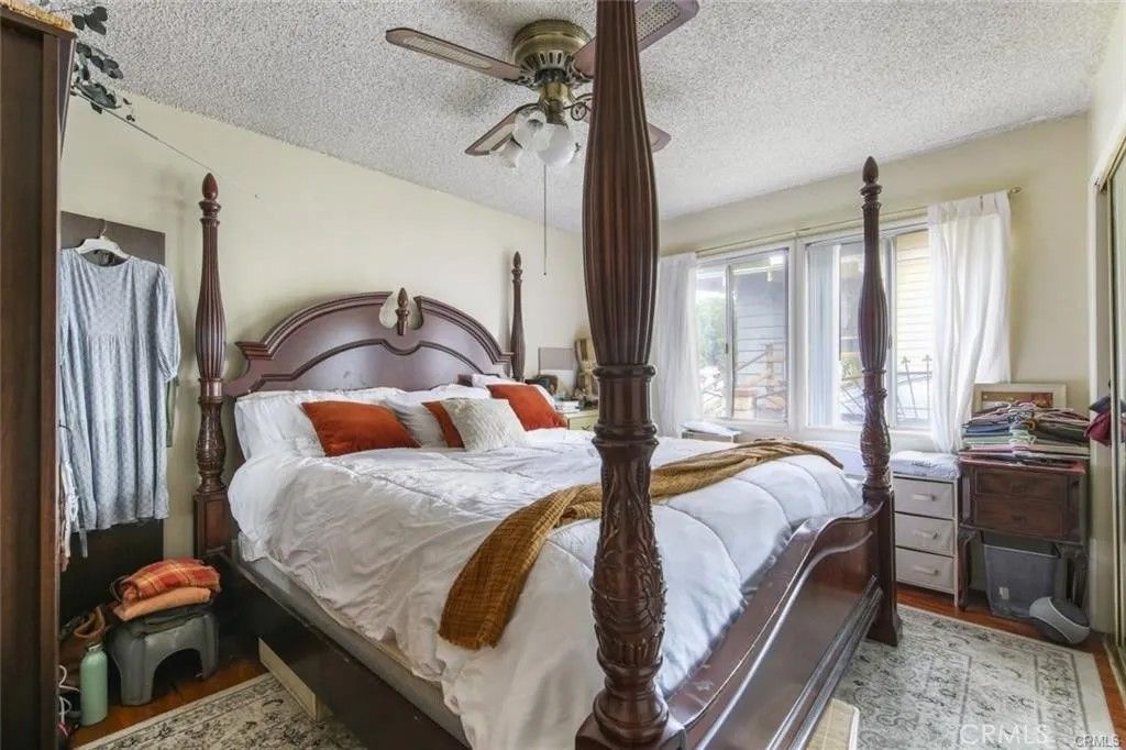 Photo of 155 N Florence, Burbank, CA 91505 (MLS # CV26079853)