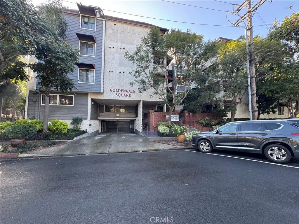 Photo of 730 W 4th Street, Long Beach, CA 90802 (MLS # PW25278126)