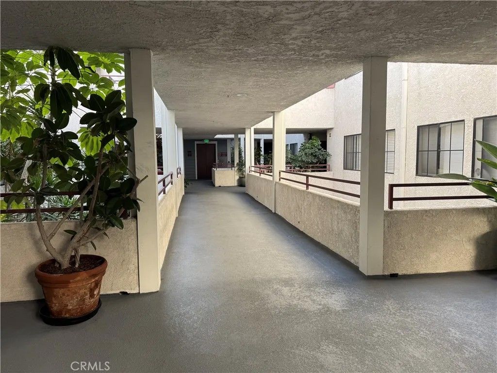 Photo of 730 W 4th Street, Long Beach, CA 90802 (MLS # PW25278126)