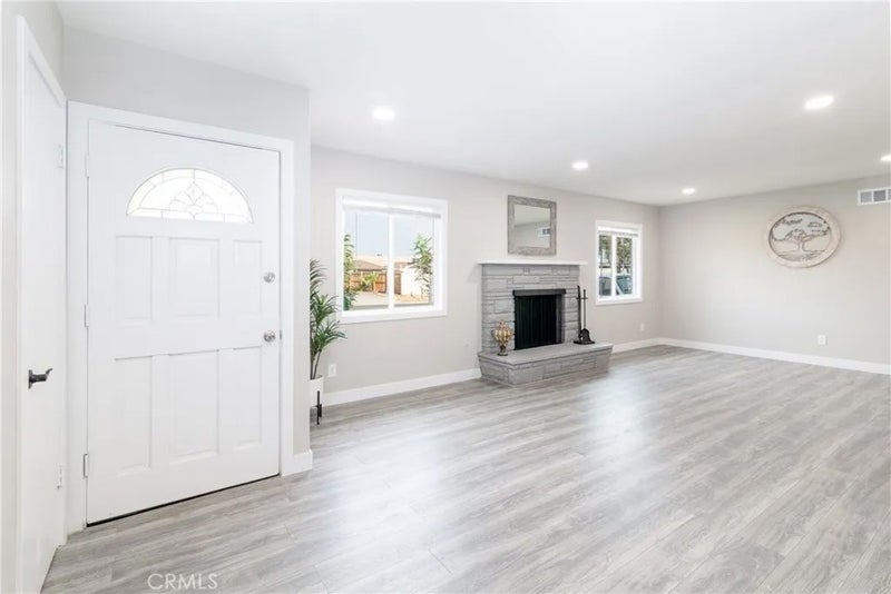 12205 Deerwood