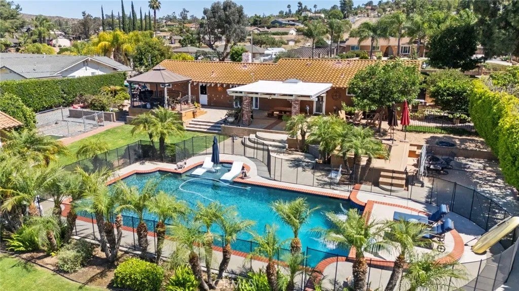 Photo of 16520 Wagon Wheel Drive, Riverside, CA 92506 (MLS # IV26119300)
