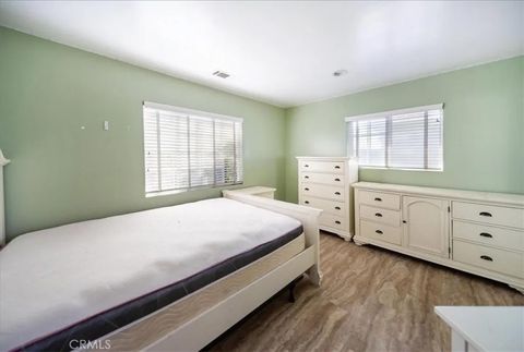 Tiny photo for 570 Emory, Imperial Beach, CA 91932 (MLS # SW25251836)