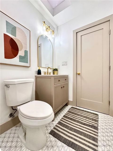 Tiny photo for 5423 E Walkerton St, Long Beach, CA 90808 (MLS # OC25239007)