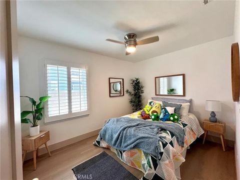 Tiny photo for 5423 E Walkerton St, Long Beach, CA 90808 (MLS # OC25239007)