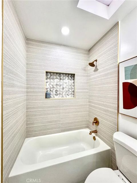 Tiny photo for 5423 E Walkerton St, Long Beach, CA 90808 (MLS # OC25239007)