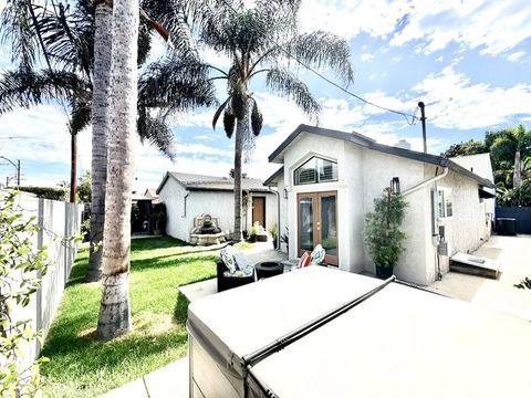 Tiny photo for 5423 E Walkerton St, Long Beach, CA 90808 (MLS # OC25239007)