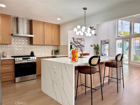 Tiny photo for 5423 E Walkerton St, Long Beach, CA 90808 (MLS # OC25239007)