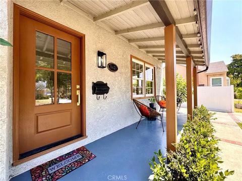 Tiny photo for 5423 E Walkerton St, Long Beach, CA 90808 (MLS # OC25239007)