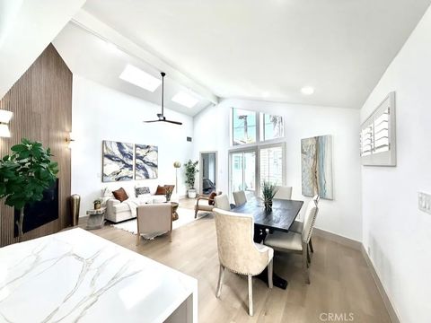 Tiny photo for 5423 E Walkerton St, Long Beach, CA 90808 (MLS # OC25239007)