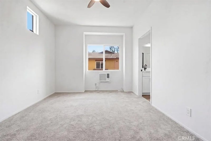 521 N Lark Ellen A