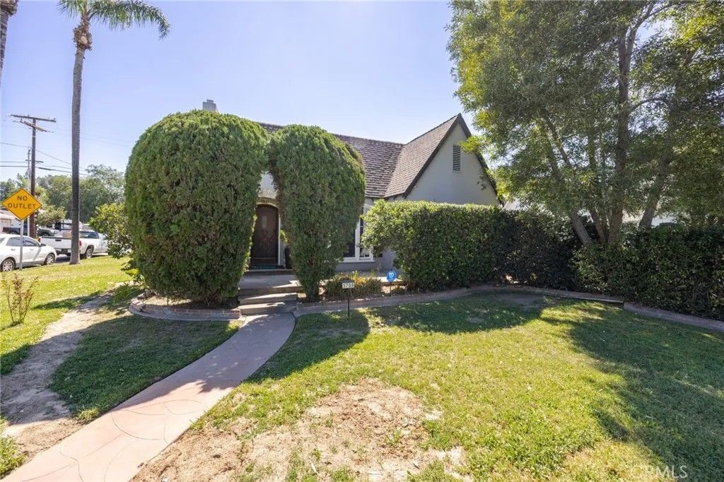 Photo of 3708 Jurupa Avenue, Riverside, CA 92506 (MLS # CV26063345)