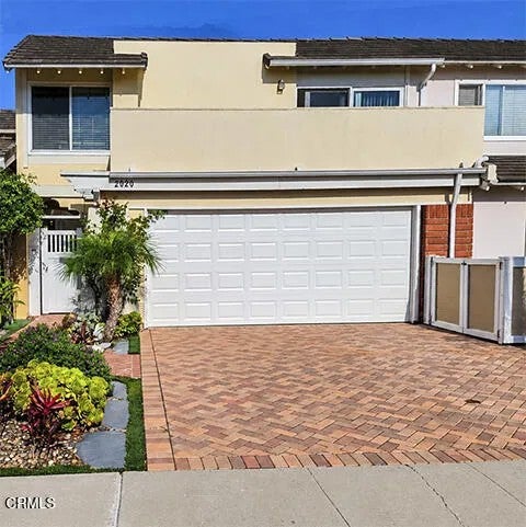 Photo of 2020 Kingsbridge Way, Oxnard, CA 93035 (MLS # V1-39289)