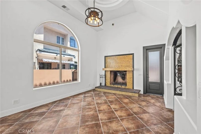 3842 Brookline