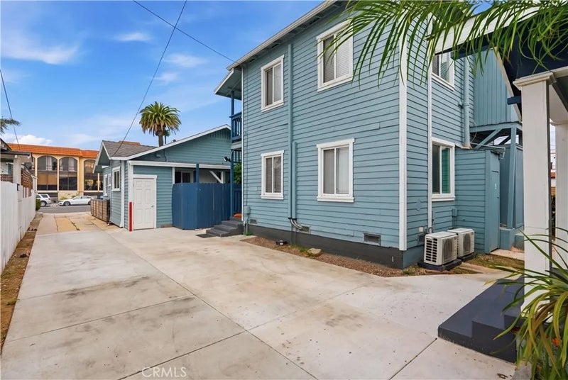 236 Redondo
