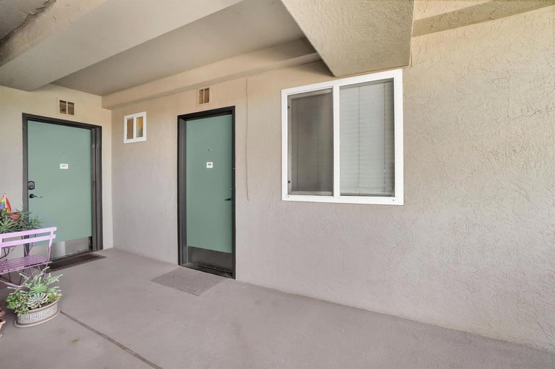 2828 University Ave 406