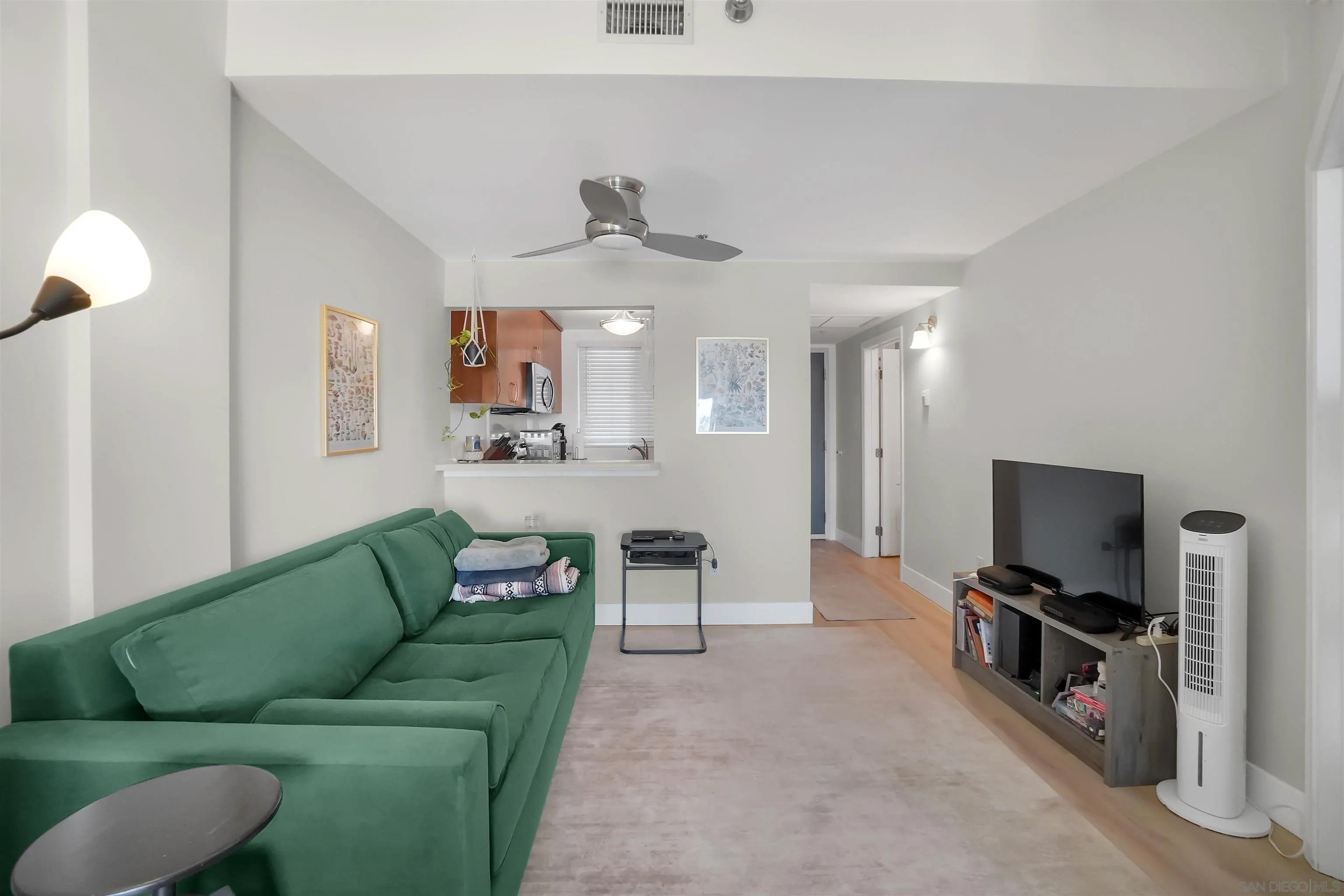 2828 University Ave 406