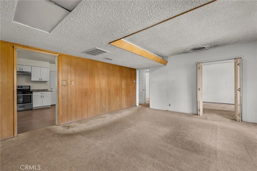 5257 Bellaire Avenue