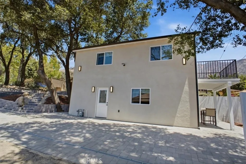 3130 N Mount Curve