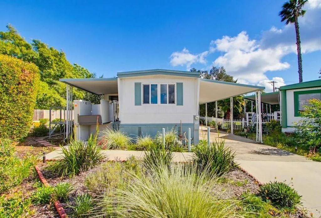 Photo of 1120 E Mission Rd #Space 44, Fallbrook, CA 92028 (MLS # NDP2601654)