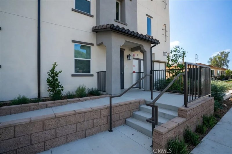 1024 W Romneya Drive